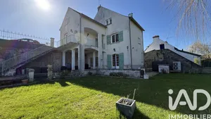 Maison de village à Saint-Clément-des-Levées (49350)