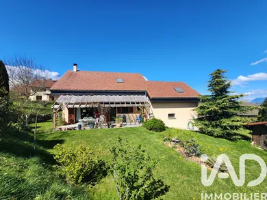 Maison de campagne à Saint-Geoire-en-Valdaine (38620)