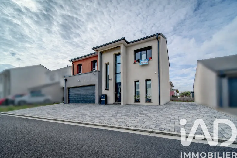Maison 6 pièces 124 m² · à Rettel · 124 m² · 518 000 €