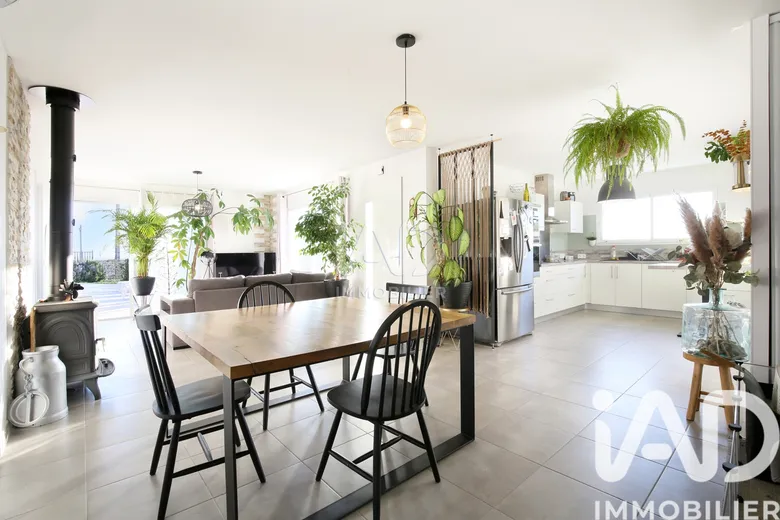 Maison 4 pièces 100 m² · à Drémil-Lafage · 100 m² · 430 000 €