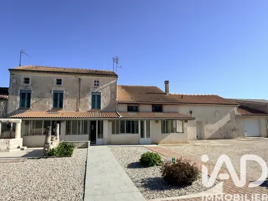 House in Saint-Genis-de-Saintonge (17240)
