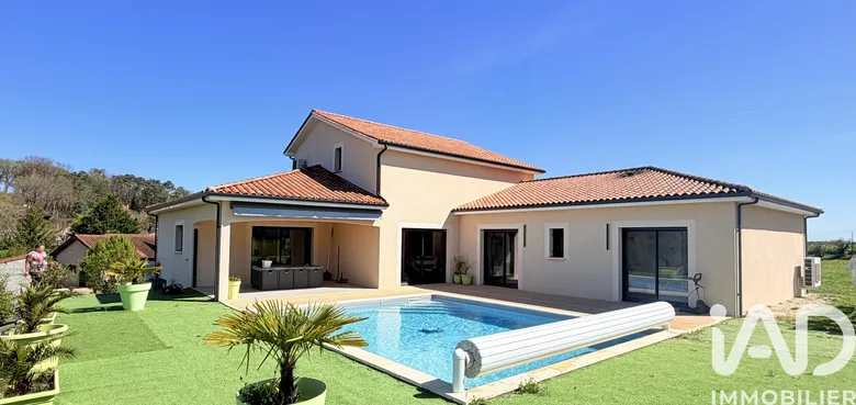 Maison 7 pièces 200 m² · à Trélissac · 200 m² · 549 000 €