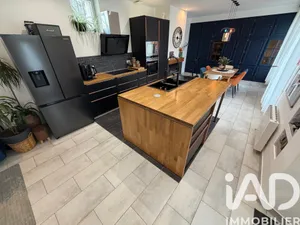 Maison à Villeneuve-le-Roi (94290)