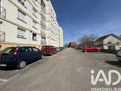 Appartement à Pont-Sainte-Marie (10150)