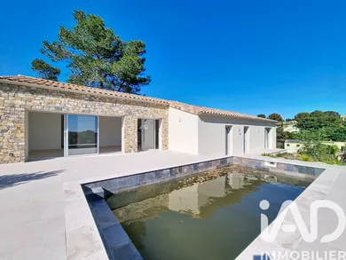 Maison à Nîmes (30900)