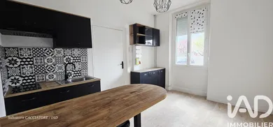 Studio à Aix-les-Bains (73100)