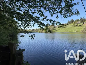 Maison de campagne à Mervent (85200)