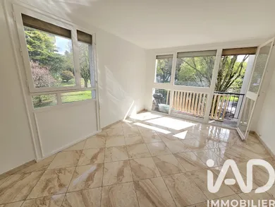 Apartment in Créteil (94000)