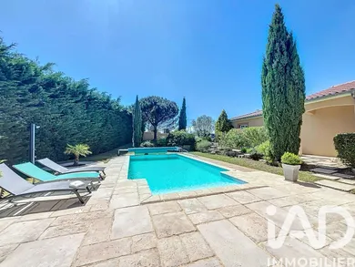 Architectural house in Les Côtes-d'Arey (38138)