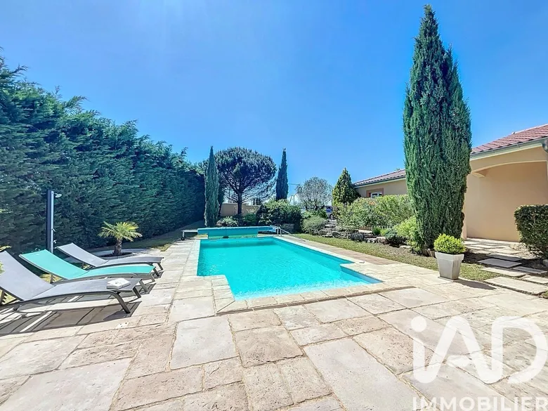 Maison 7 pièces 241 m² · à Vienne · 241 m² · 659 000 €