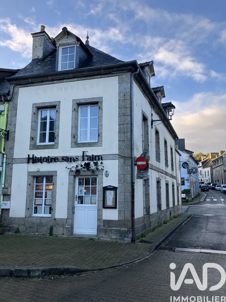 Immeuble 224 m² · à Huelgoat · 223,8 m² · 200 000 €