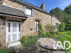 Village house in Sains (35610)