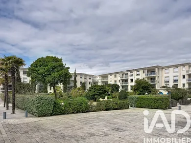 Apartment in La Rochelle (17000)