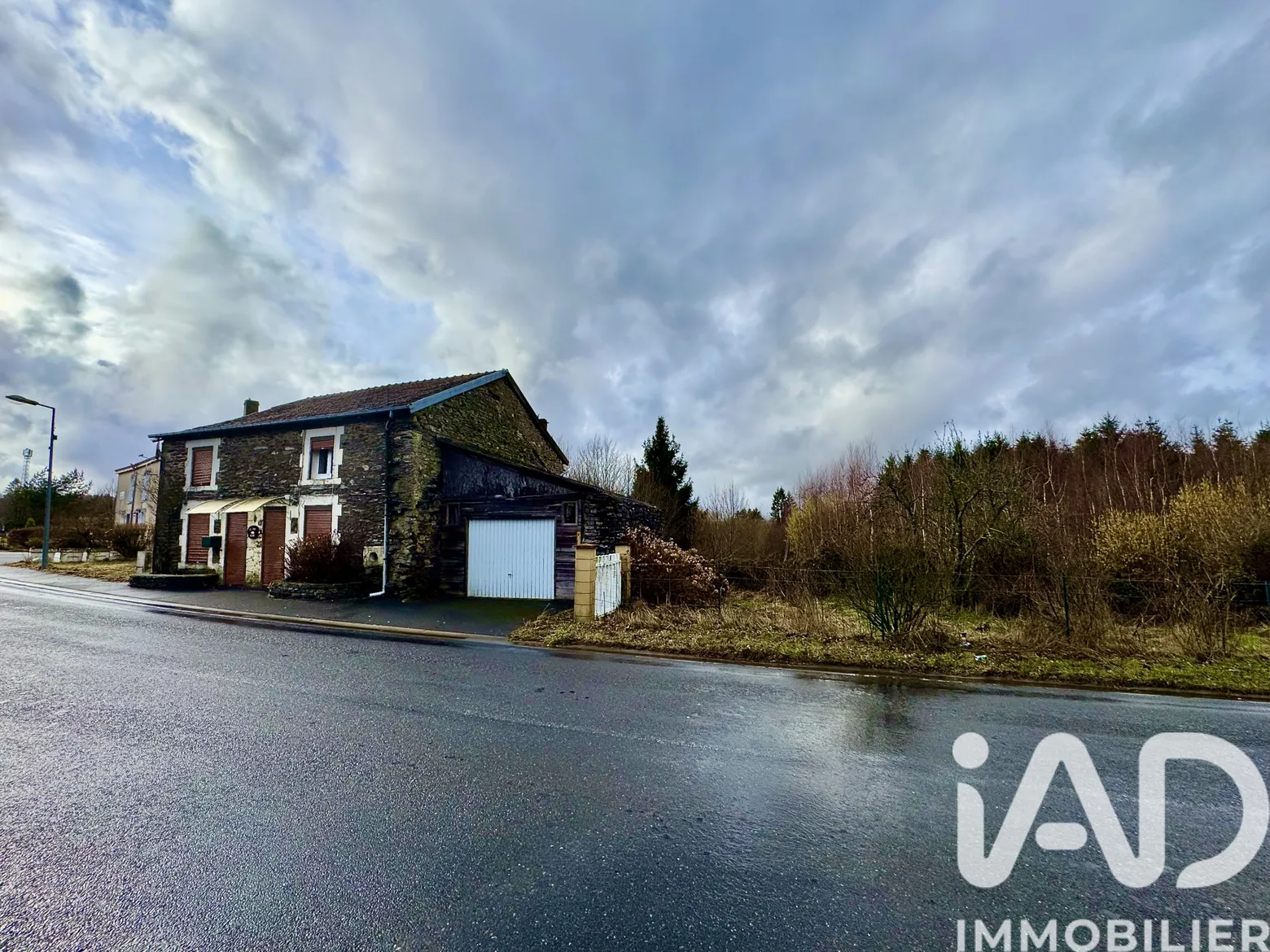Vente maison à Monthermé (08800) : maison de village 6 pièces 129 m² — 2