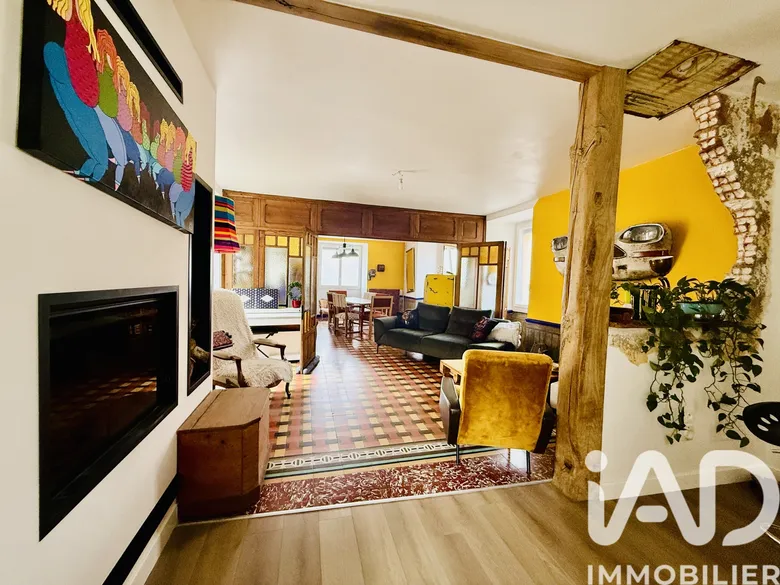 Maison 7 pièces 217 m² · à Saint-Jean-de-Marcel · 217 m² · 239 000 €