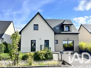 Maison à Pont-l'Évêque (14130)