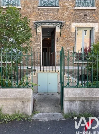 Immeuble à Corbeil-Essonnes (91100)