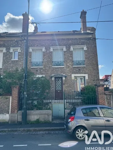 Immeuble à Corbeil-Essonnes (91100)