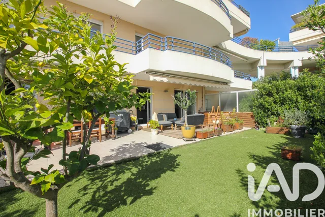 Appartement à Antibes 06600, jardin