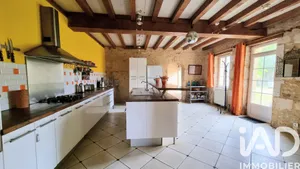 House in La Tâche (16260)