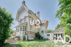 Demeure à Versailles (78000)