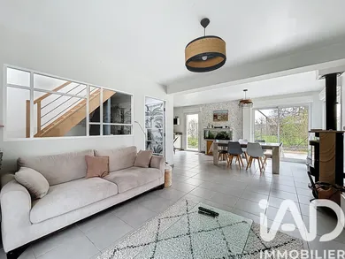 Detached house in Saint-Fuscien (80680)