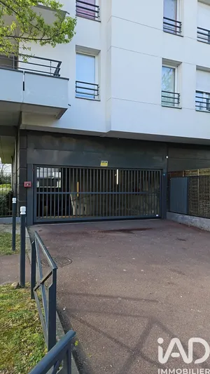 Parking in Cergy (95800)