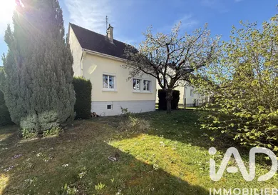 Maison à Pont-Sainte-Marie (10150)