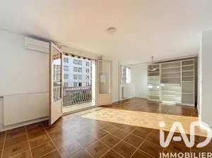 Apartment in Oullins (69600)
