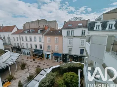 Apartment in Vichy (03200)