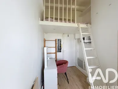 Apartment in Paris (75011)