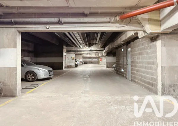 Parking à Paris (75013) photo 2