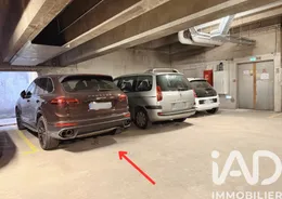 Parking in Paris (75013)