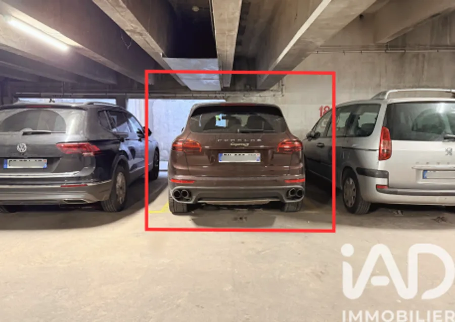 Parking à Paris (75013) photo 3