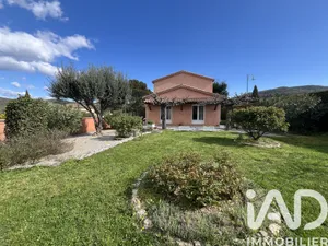 Traditional house in Saint-Laurent-de-Carnols (30200)