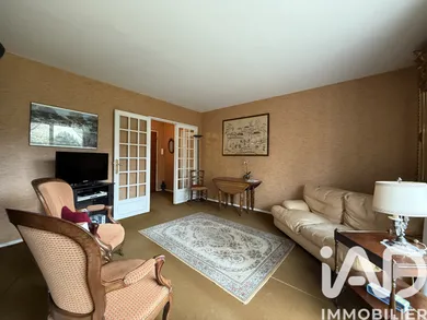 Apartment in Villebon-sur-Yvette (91140)