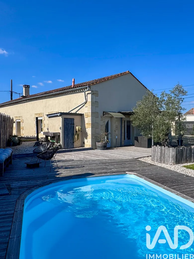 Maison 6 pièces 179 m² · à Cadillac-en-Fronsadais · 179 m² · 299 000 €
