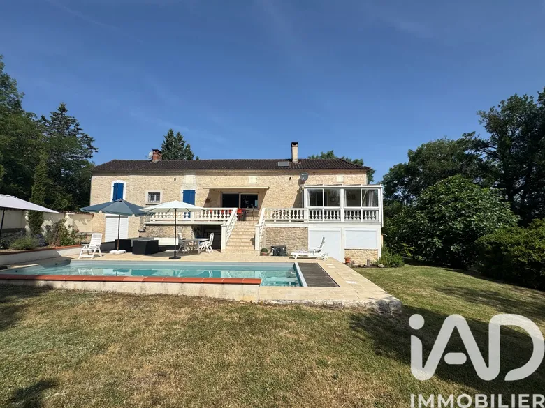 Maison 7 pièces 185 m² · à Francoulès · 185 m² · 410 000 €