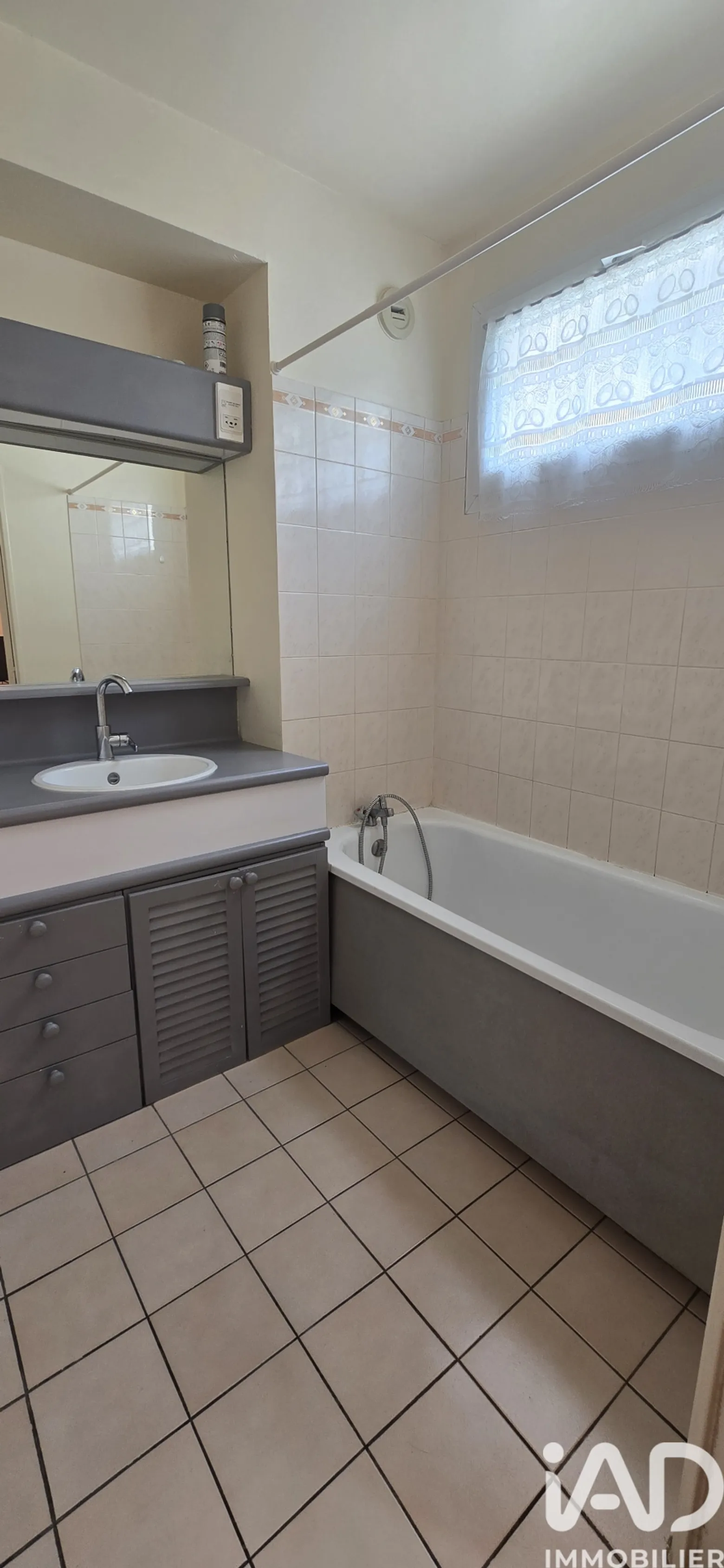 Vente appartement à Viry-Châtillon (91170) : appartement 2 pièces 46 m² - 1988689 — 3