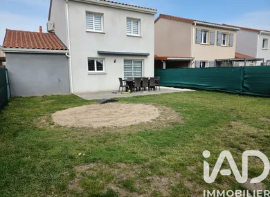 House in Bonson (42160)
