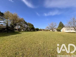 Building plot in La Couronne (16400)