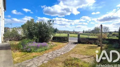 Maison à Saint-Cyr-des-Gâts (85410)
