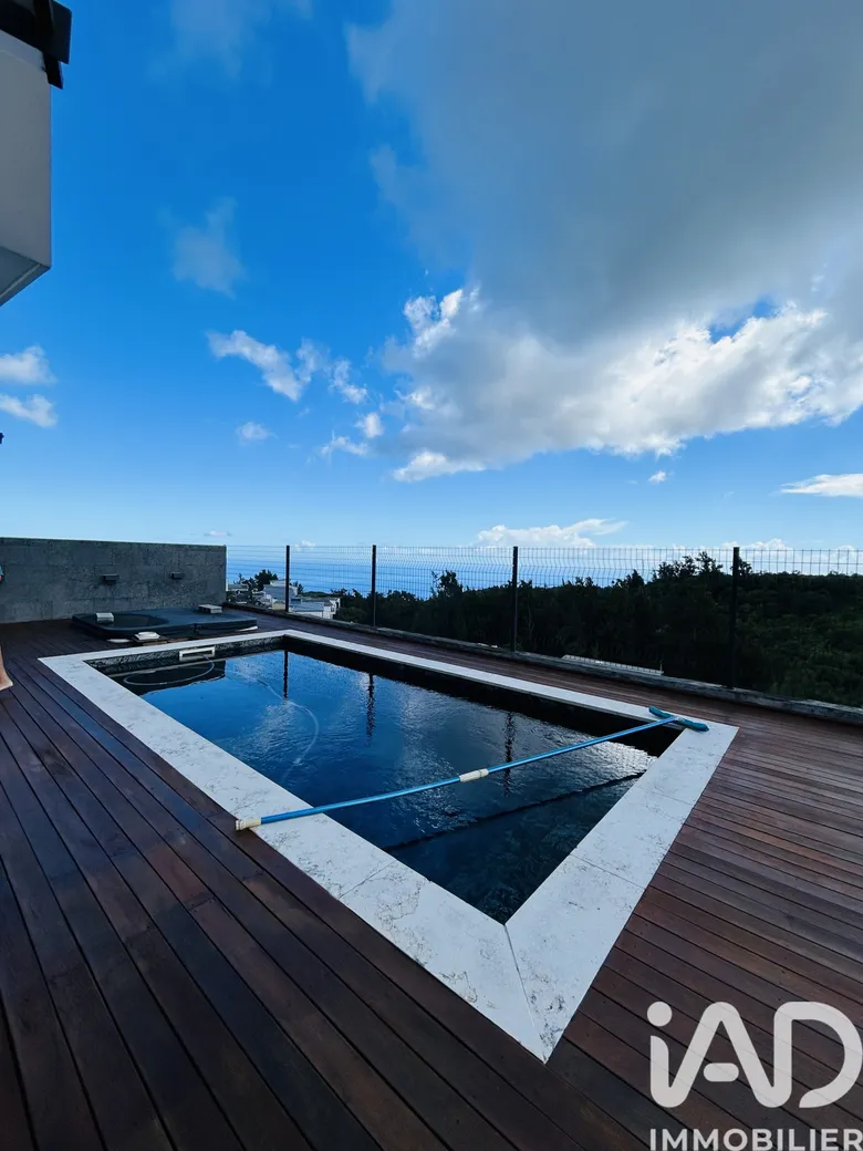 Maison 4 pièces 95 m² · à La Possession · 95 m² · 499 000 €