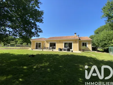 Maison à Ligugé (86240)