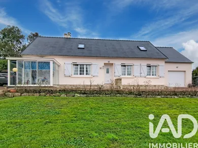 House in Quettehou (50630)