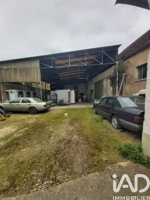 Building in Champigny (89340)