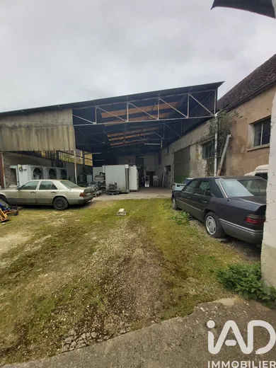 Building in Champigny (89340)