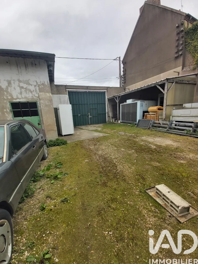 Immeuble 575 m² · à Champigny · 575 m² · 300 000 €