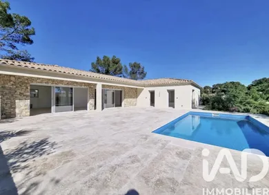 Maison à Nîmes (30900)
