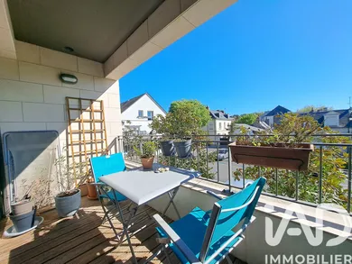 Apartment in Saint-Cyr-sur-Loire (37540)